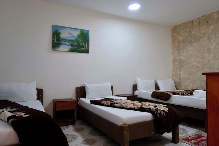 Room 7 of 24
