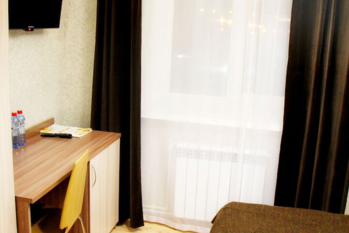 Room 10 of 60
