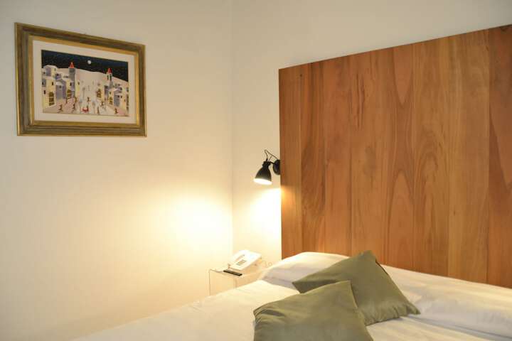 Room 35 of 93