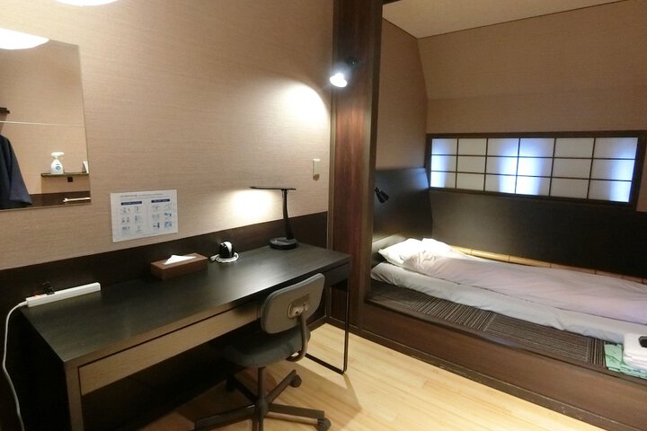 Room 15 of 49