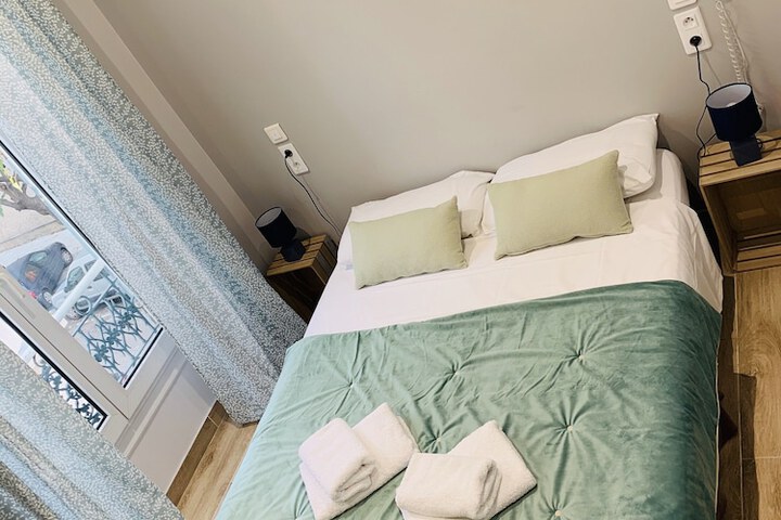 Room 13 of 20