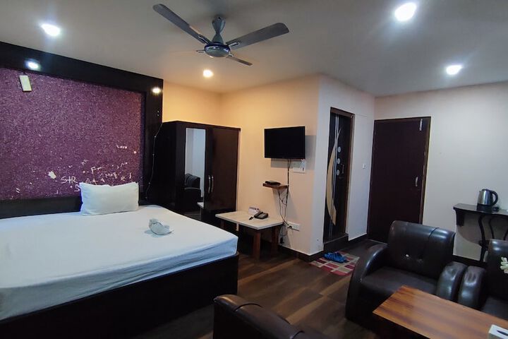 Room 2 of 22