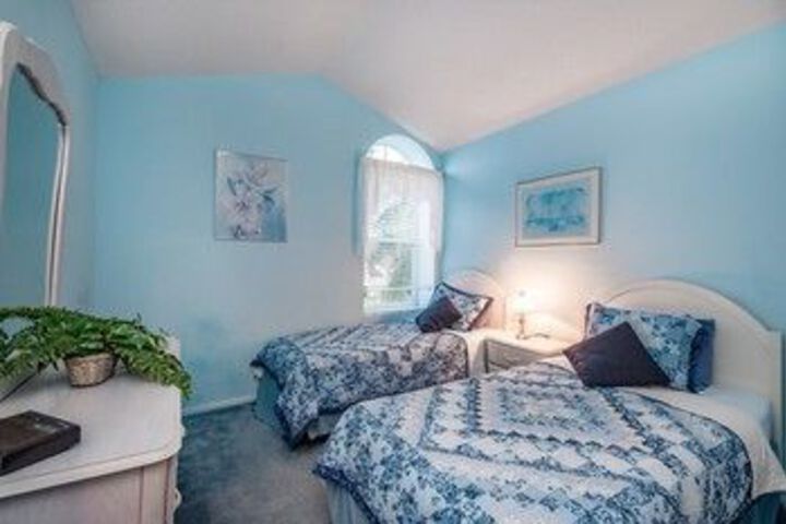Room 8 of 25