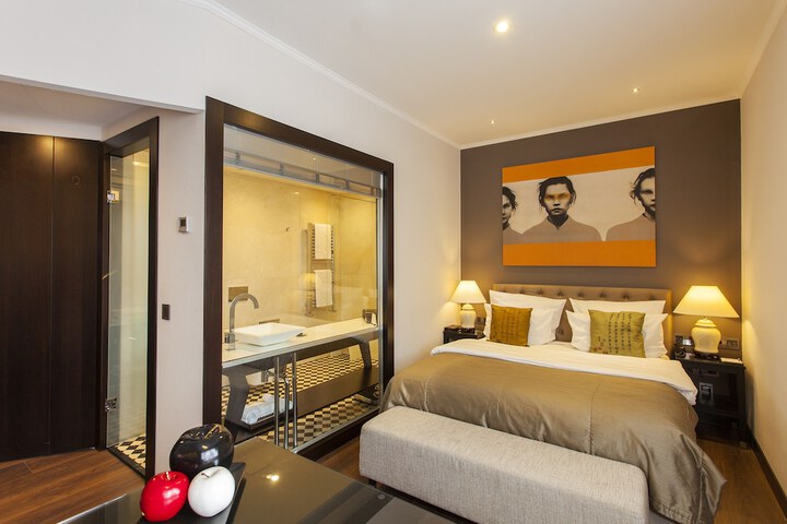 Room 41 of 74