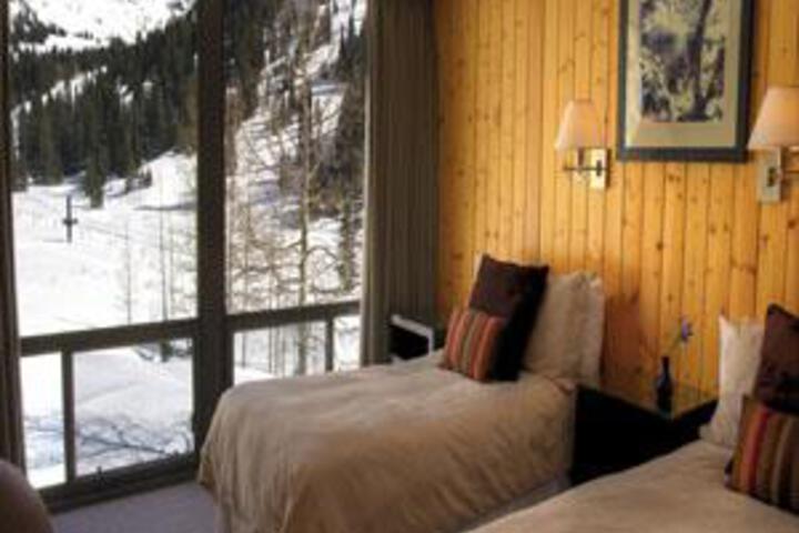 Standard Twin Beds Bedroom