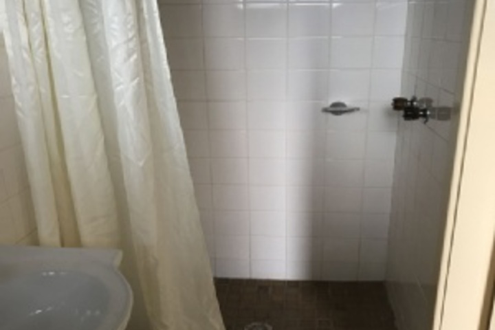 Room 152 of 312