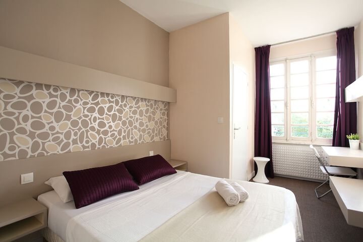 Room 3 of 31