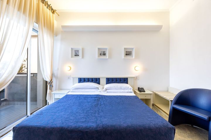 Room 26 of 111