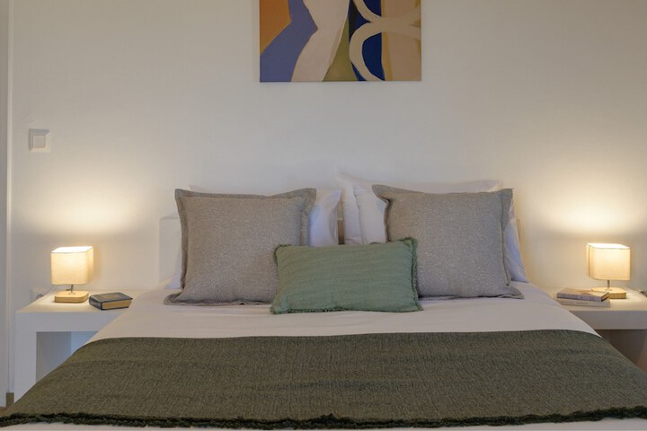 Room 3 of 35
