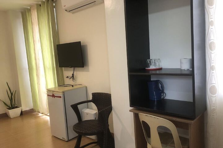 Room 9 of 30
