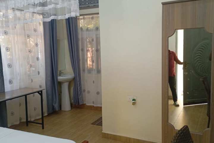 Room 2 of 13