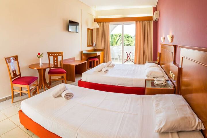 LEONANTI HOTEL