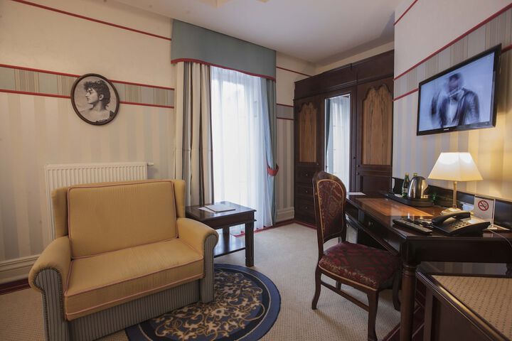 Room 20 of 72