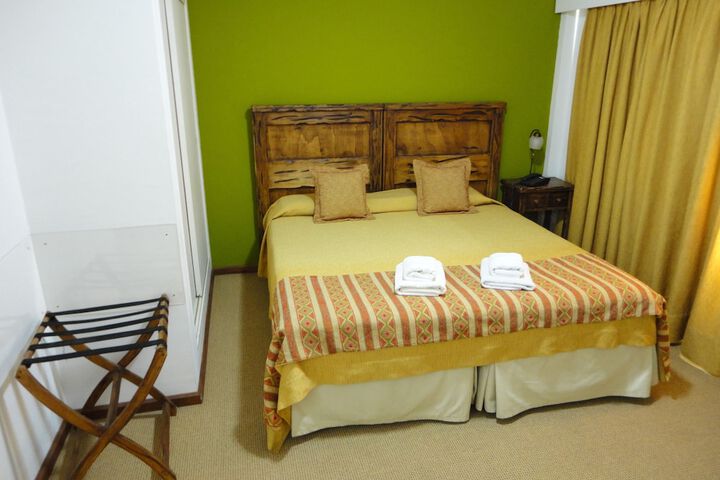 Room 6 of 49