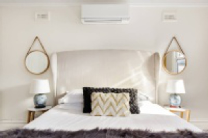 Room 102 of 240