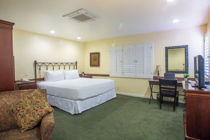 Room 21 of 81