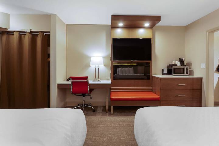 Room 13 of 50
