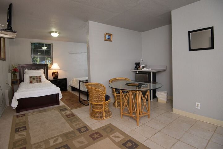 Room 14 of 60