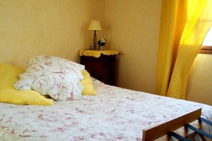 Room 11 of 22