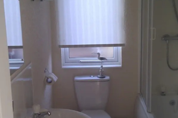 Room 4 of 6