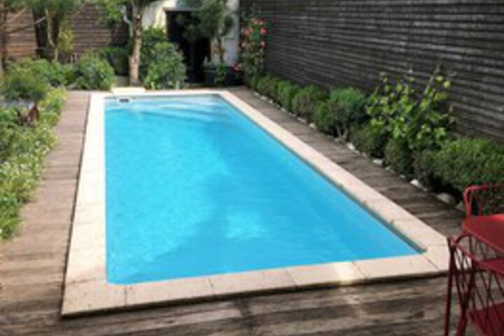 Pool 18 of 24