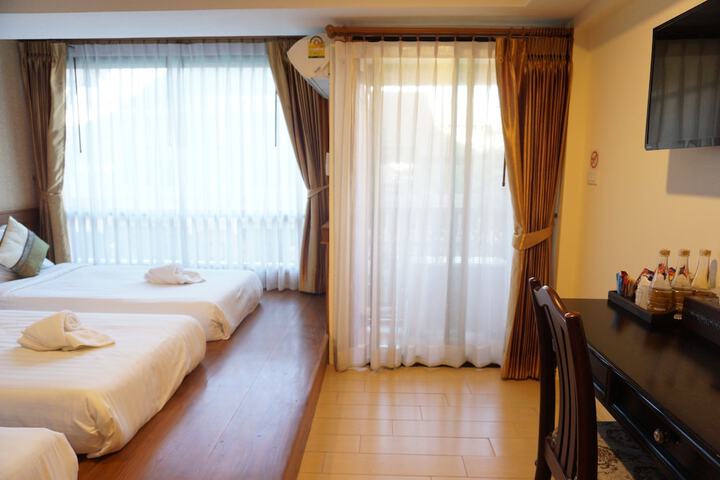 Room 13 of 51