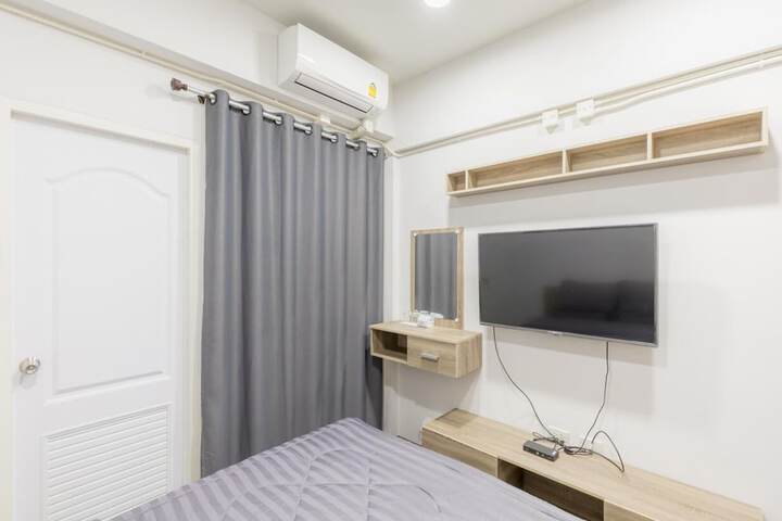 Room 7 of 34