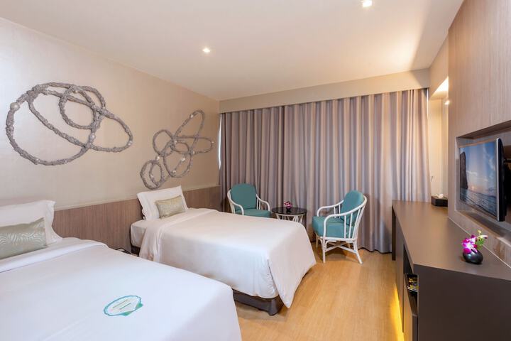 Room 8 of 70