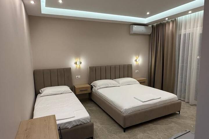 Room 14 of 62