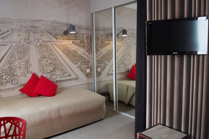 Room 5 of 67