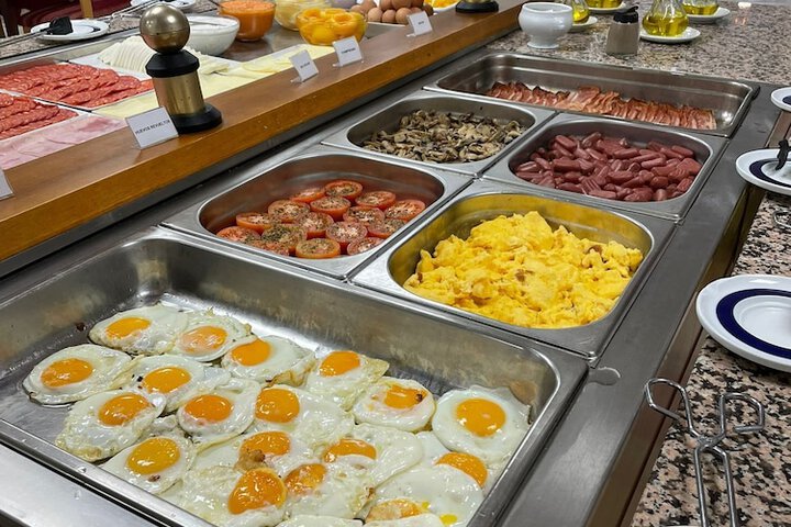 Breakfast meal