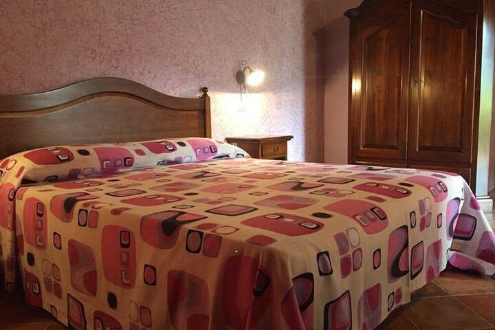 Room 11 of 26