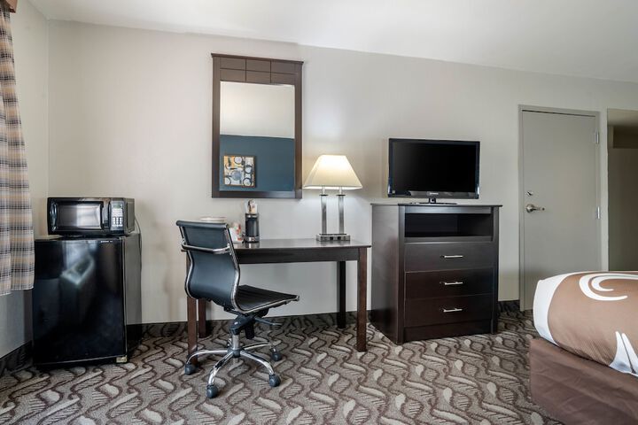 Room 14 of 68