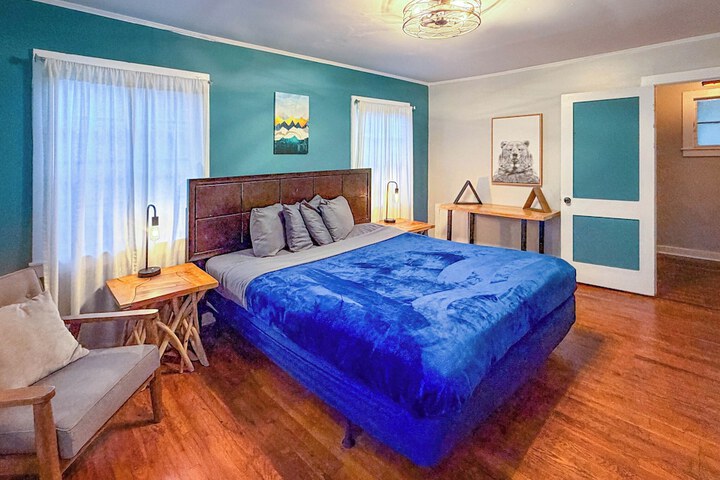 Room 25 of 82