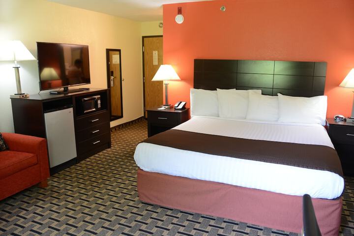 1 King Bed (11 of 23)