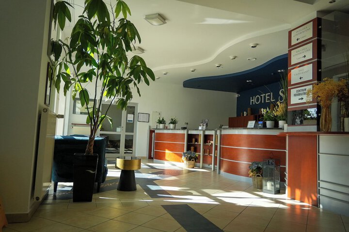 Hotel Interior 4 of 77
