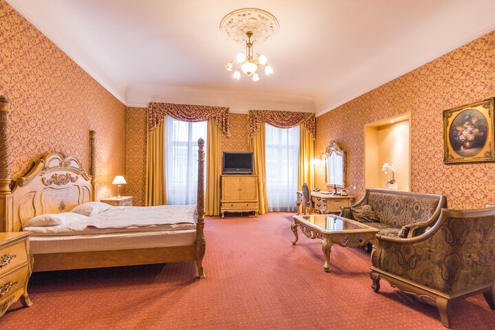 Room 45 of 131
