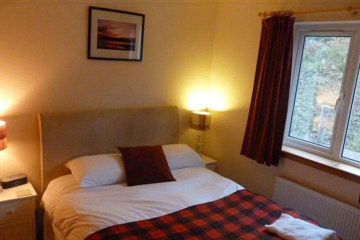 Room 2 of 13