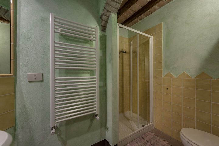 Room 80 of 145