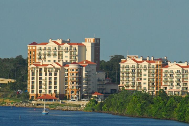 Hotel 96 of 100