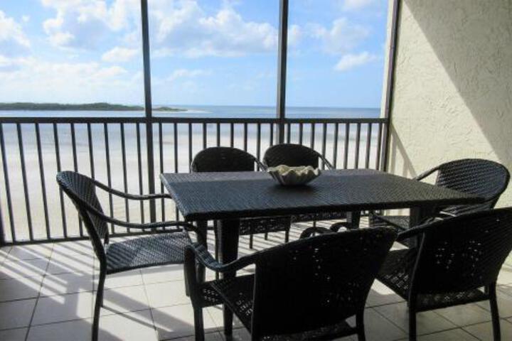 Carlos Pointe 612 2 Bathrooms Condo in Fort Myers Beach, FL