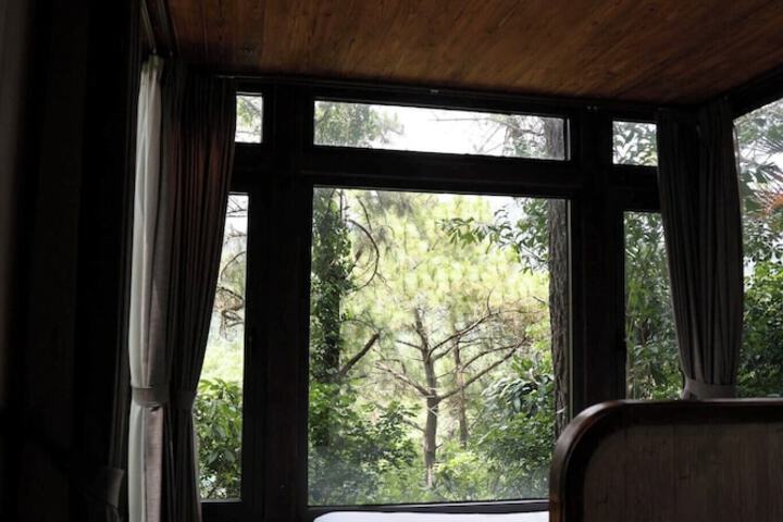 Room 28 of 172