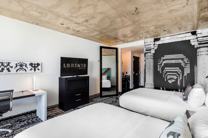 Room 25 of 41