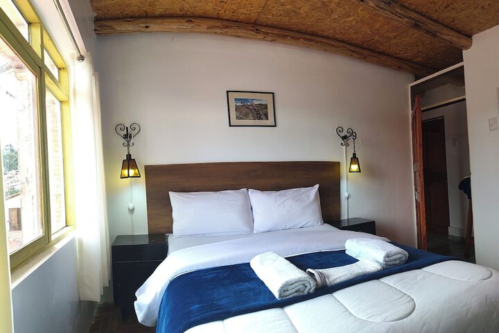 Room 6 of 17