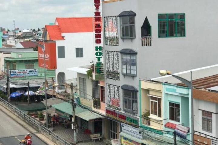 NGUYEN LONG Hotel