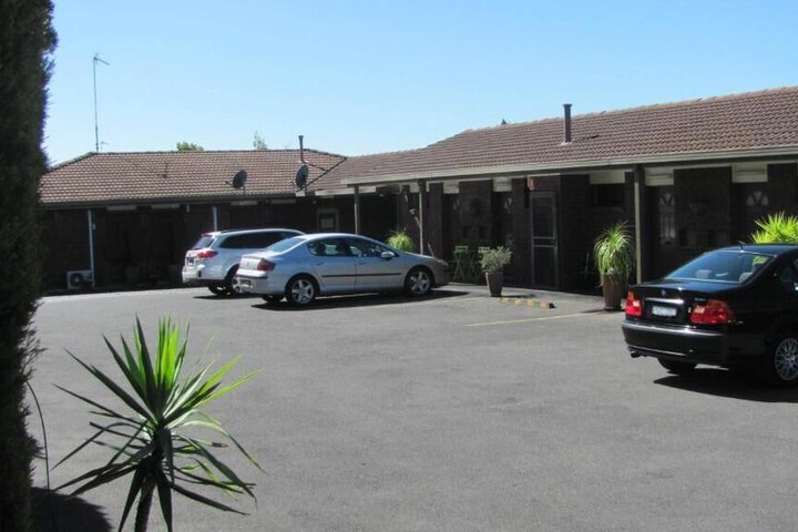 Property Grounds 83 of 95