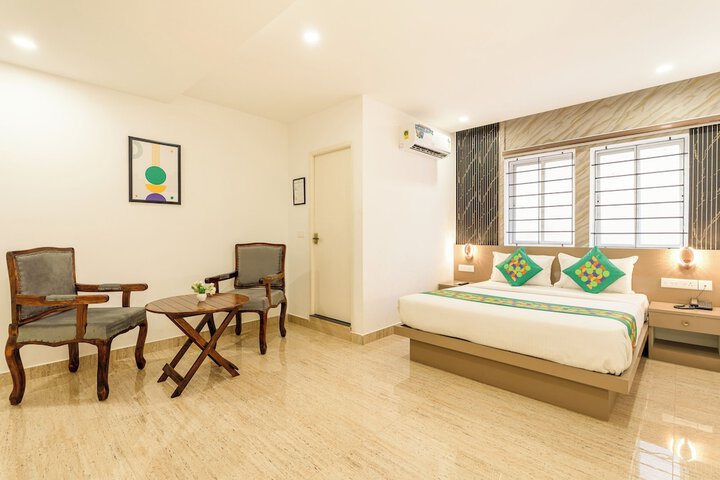 Room 7 of 40