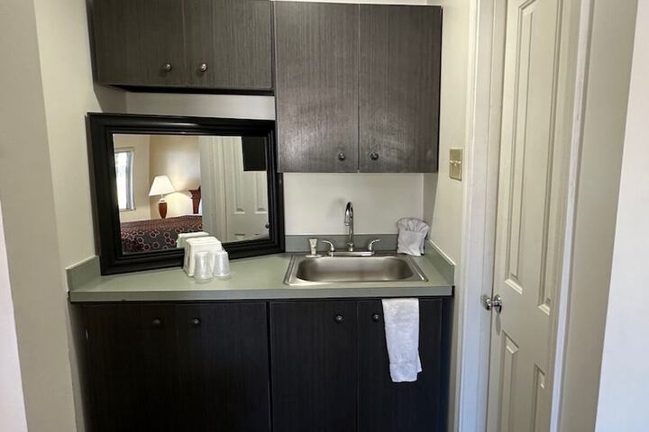 Room 4 of 21