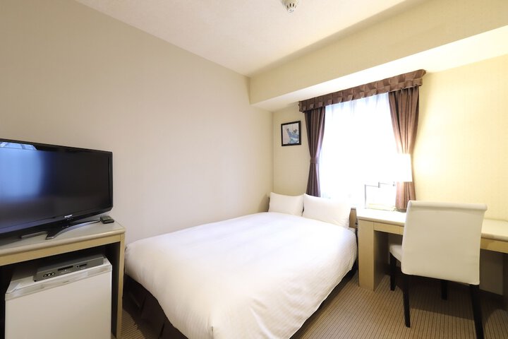 Room 13 of 22