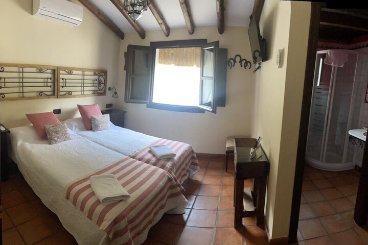 Room 5 of 48